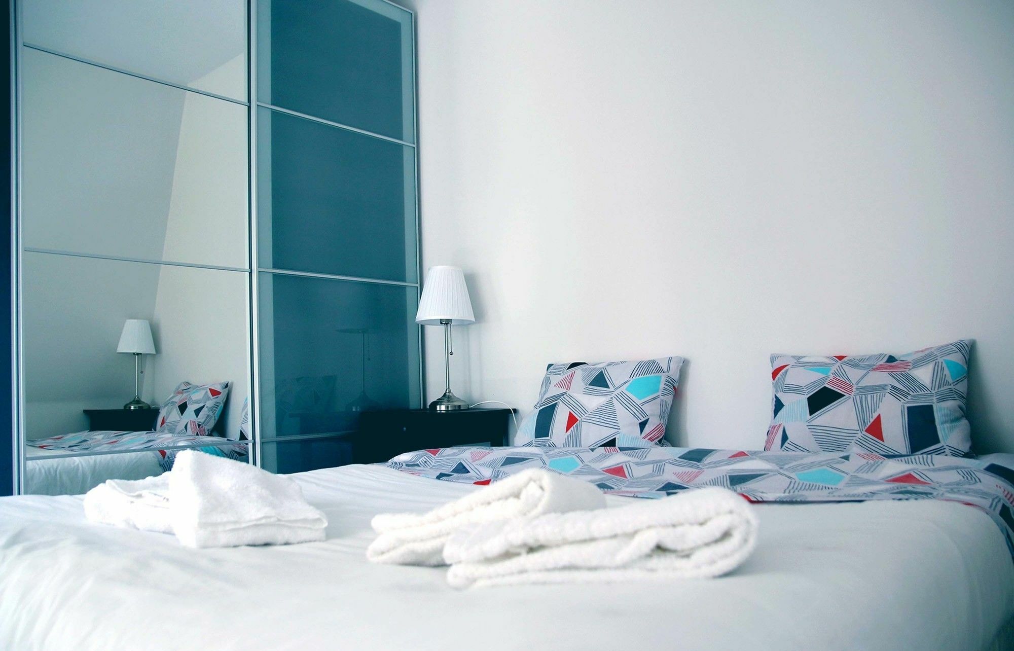 Rue De Ponthieu Central Furnished Apartment Paris Dış mekan fotoğraf