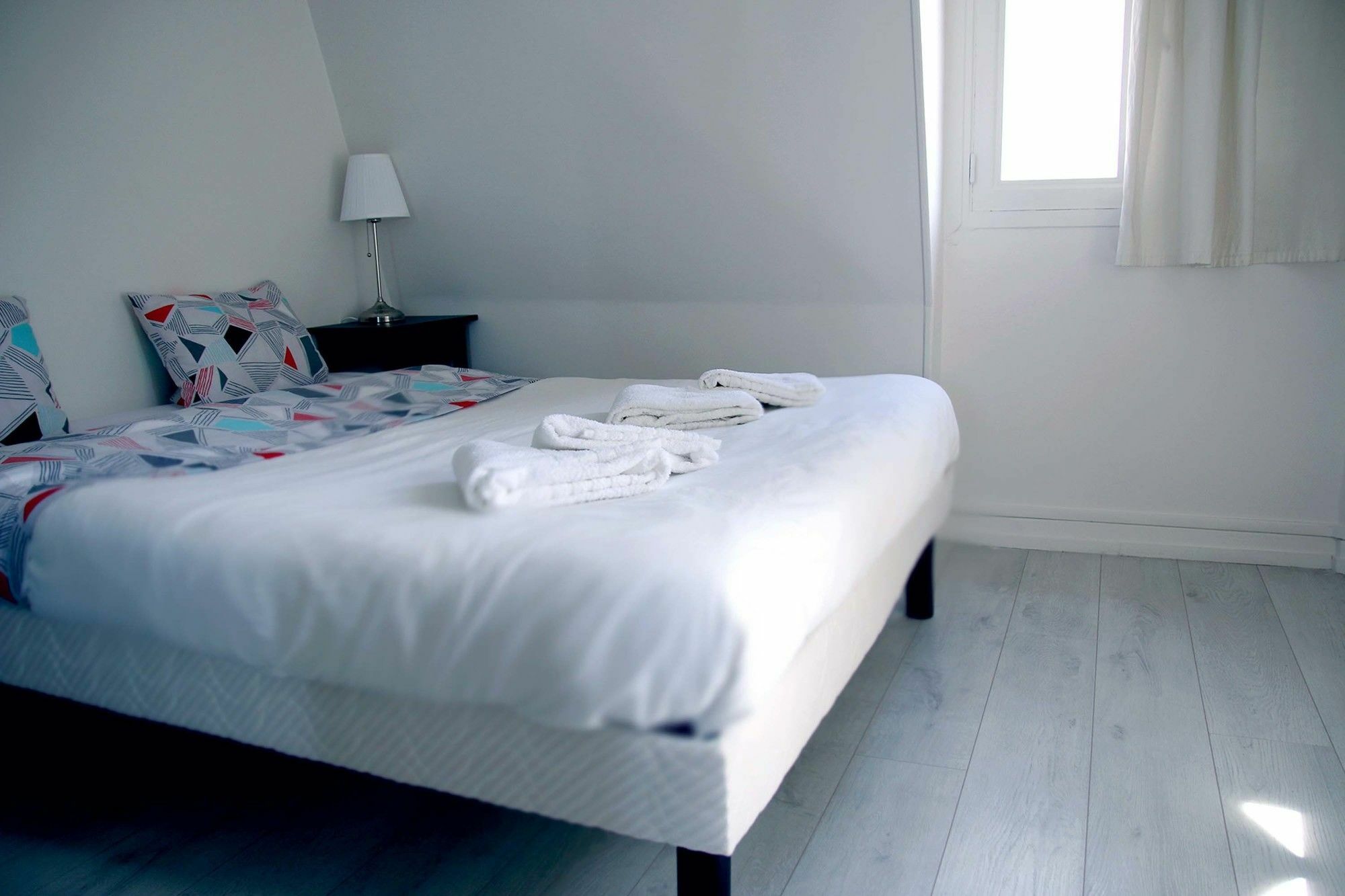 Rue De Ponthieu Central Furnished Apartment Paris Dış mekan fotoğraf