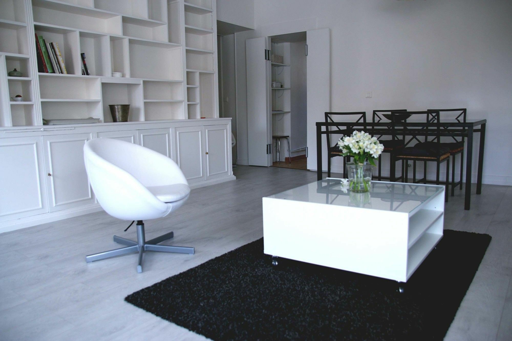 Rue De Ponthieu Central Furnished Apartment Paris Dış mekan fotoğraf